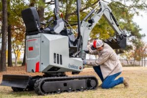 Critical-Safety-and-Inspection-Before-Digging Mini Excavator